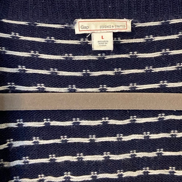 Gap Wool Nordic Cardigan - Picture 3 of 4